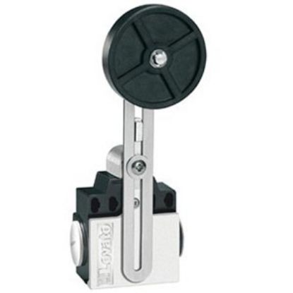 Picture of LOV KNF2S11N DOOR SWITCH SPDT 10AMPS